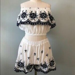 Zaful White and Blue Embroidered Two Piece Outfit